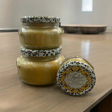 Load image into Gallery viewer, Fleur de Lis Candle