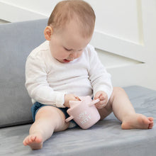 Load image into Gallery viewer, Love At First Bite Happy Snacker