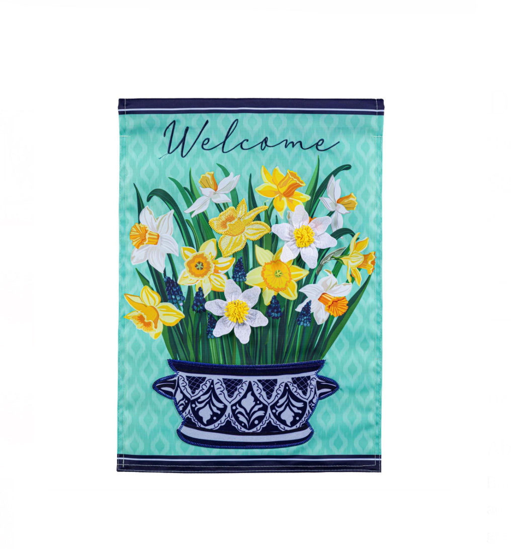 Delft Daffodil Appliqué Garden Flag
