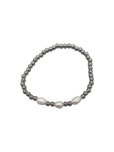 Load image into Gallery viewer, Assorted Pearl Bracelets
