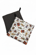 Load image into Gallery viewer, Assorted Set of 2 Pot Holders
