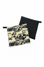Load image into Gallery viewer, Assorted Set of 2 Pot Holders
