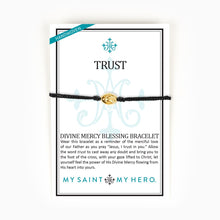 Load image into Gallery viewer, Trust Divine Mercy Blessing Bracelet - Black with Gold Medal
