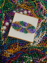 Load image into Gallery viewer, Small King Cake Oyster Art Canvas
