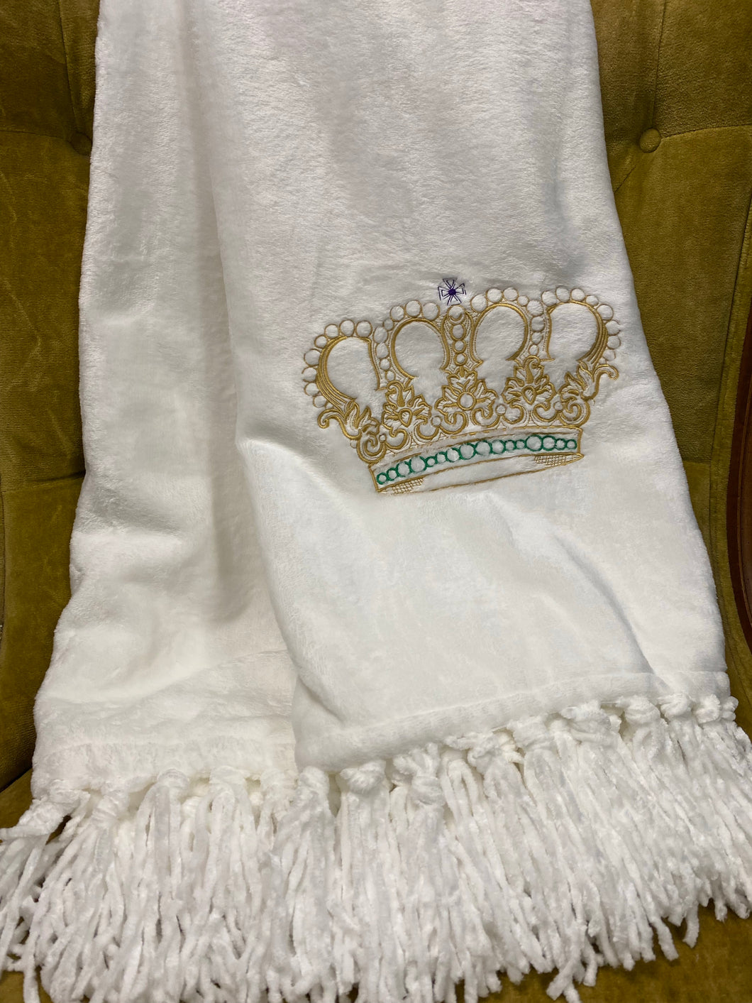 Mardi Gras Crown Throw Blanket